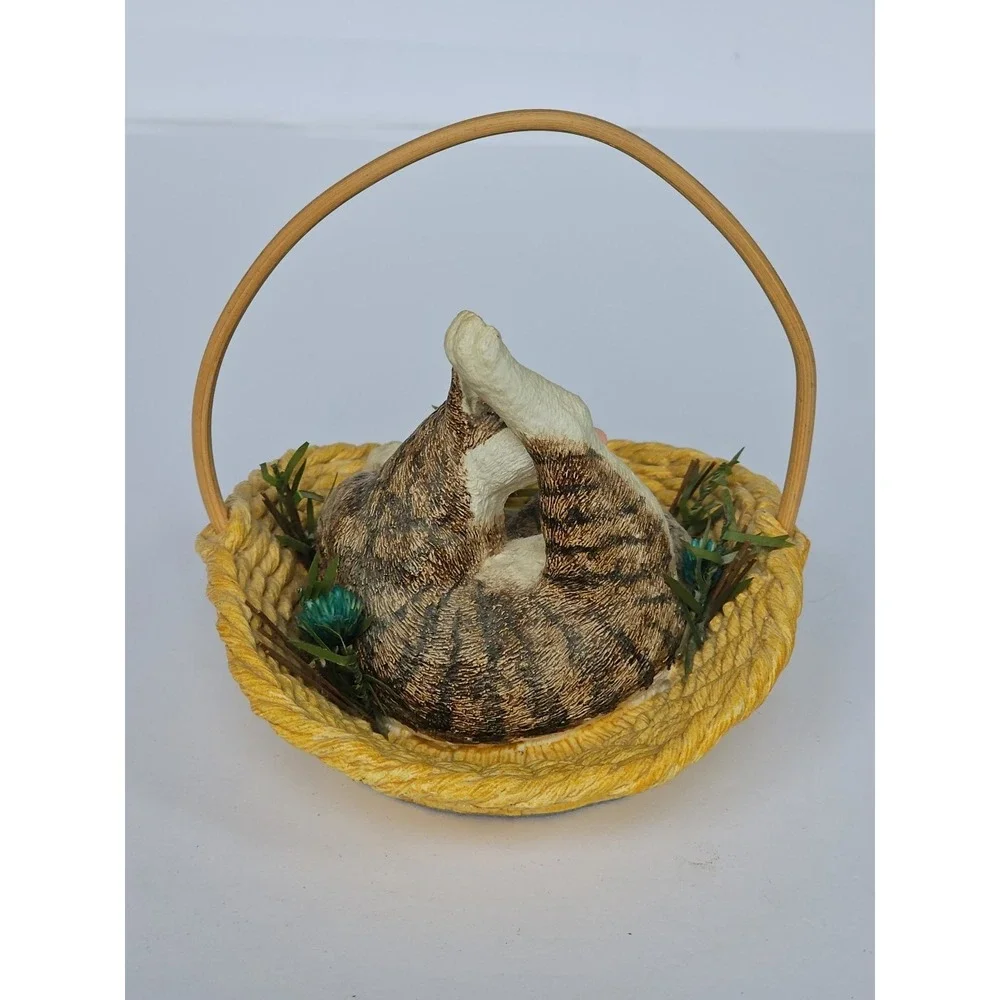 Purrfect Pet Cat Figurine Realistic Marty Sculpture The‎ Primping Place - M1023